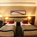 מלון Ramada By Wyndham Nigde