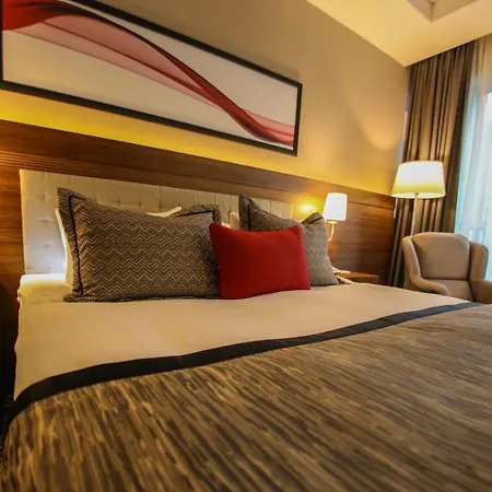 Ramada By Wyndham Hotel 4*