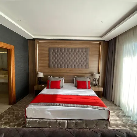 فندق Ramada By Wyndham