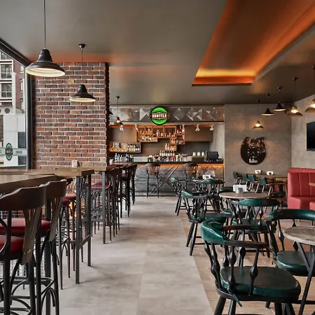 Ramada By Wyndham نيغدة