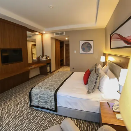 Ramada By Wyndham Hotel 4*