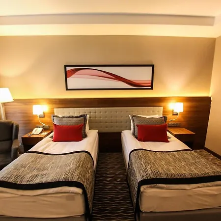 Hotell Ramada By Wyndham Nigde