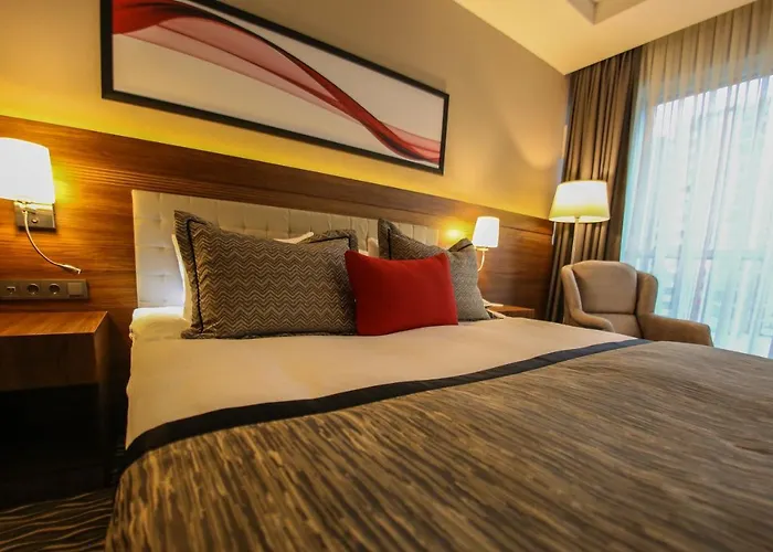 Ramada By Wyndham Hotel 4*