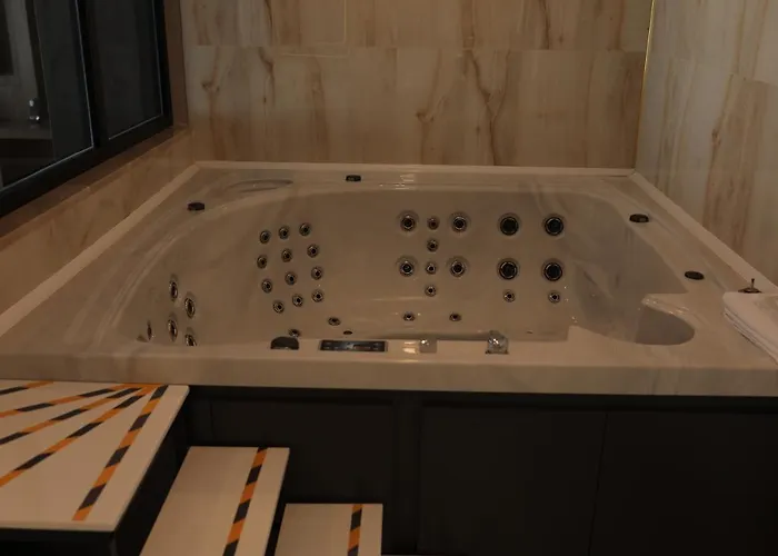 Hotel Ramada By Wyndham 4*