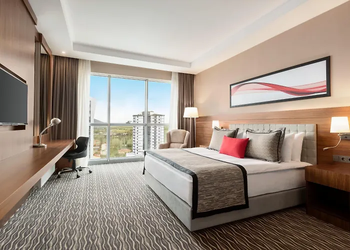 Ramada By Wyndham 4*